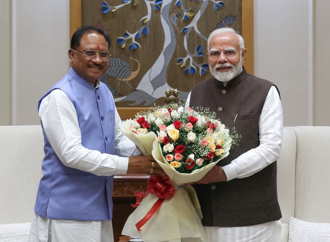 प्रधानमंत्री नरेंद्र मोदी के नेतृत्व में सेवा, सुशासन और जनकल्याण के 12 वर्ष पूर्ण : मुख्यमंत्री विष्णुदेव साय ने दी बधाई प्रधानमंत्री नरेंद्र मोदी के नेतृत्व में सेवा, सुशासन और जनकल्याण के 12 वर्ष पूर्ण : मुख्यमंत्री विष्णुदेव साय ने दी बधाई